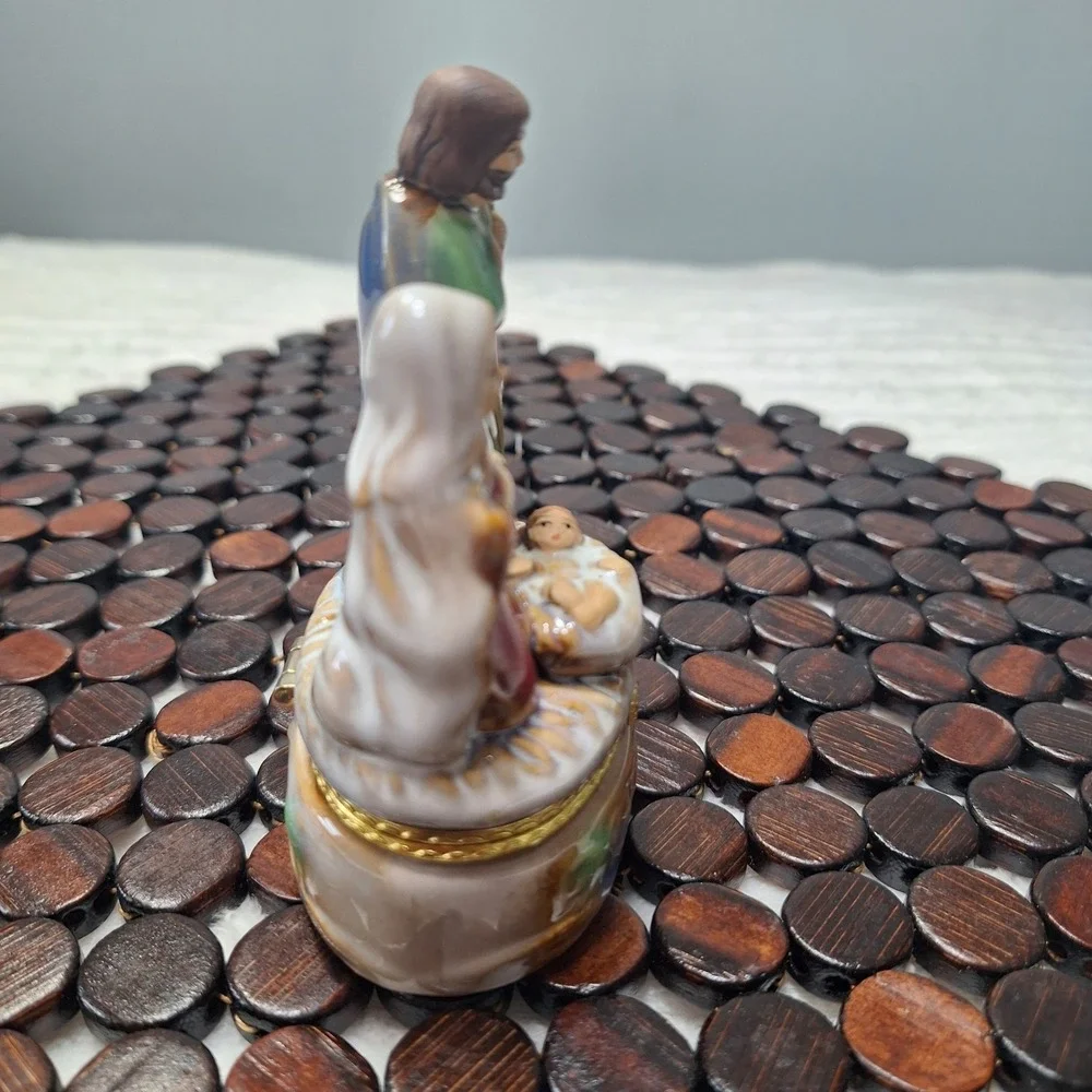 Nativity Scene Hinged Trinket Box with Lid Collectible Mary Joseph Baby Jesus